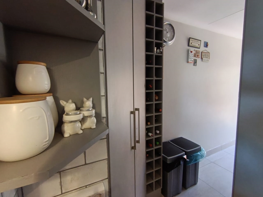 3 Bedroom Property for Sale in Island View Western Cape